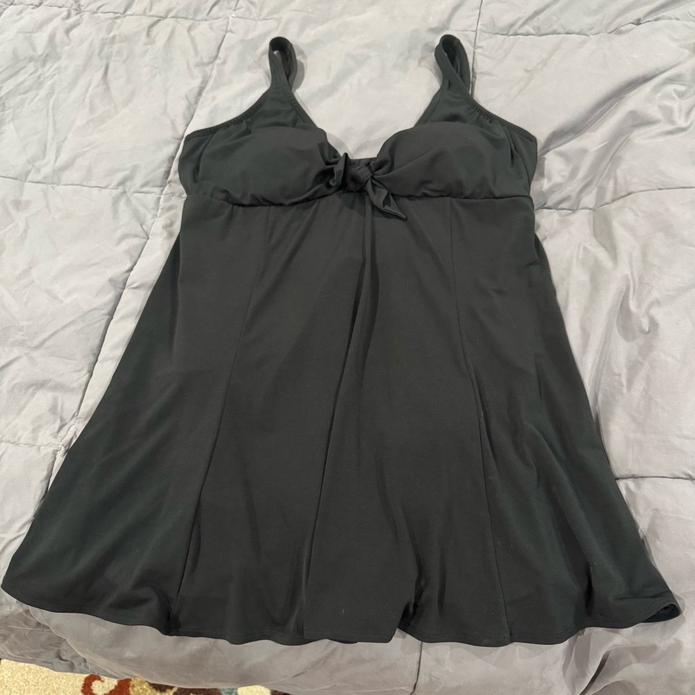 Woman’s Black Swimdress with bow Sz 14